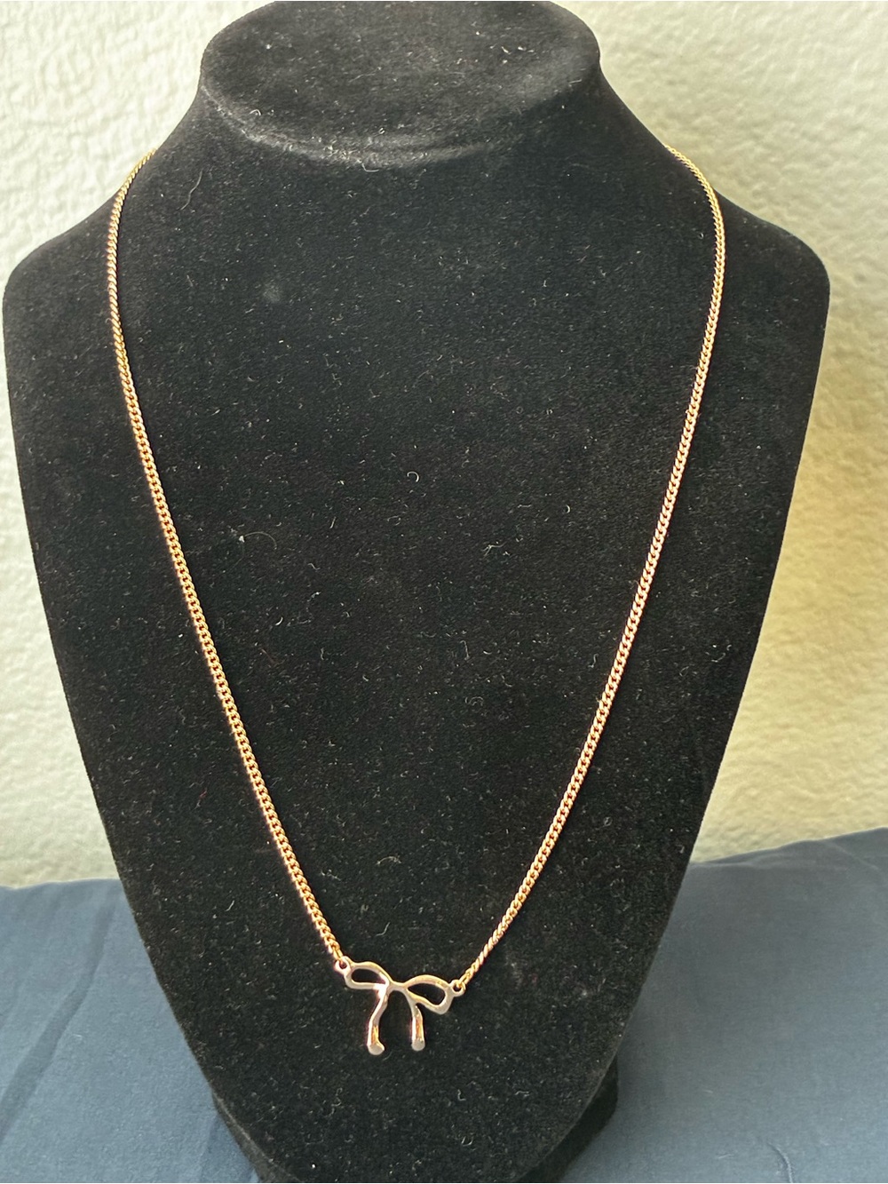Delicate Bow Pendant Necklace - Women's Jewelry 16”-20”